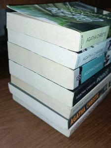 Agatha Christie Book Bundle set Of 7