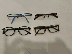 4 specs