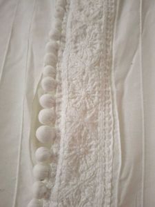 Elegant Men&#39;s White Striped Kurta