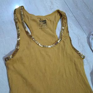 2 tanktop