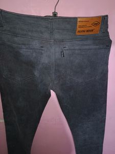 Jeans With Printed Half Shirt