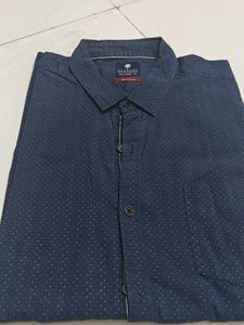 HITPLAY Blue Polka Dot Button-Down Shirt