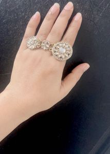 Antique Gold-Toned Finger Ring