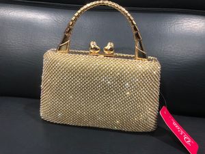 Sparkling Clutch by divas