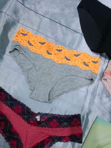 Victoria&#39;s Secret Panties Bundle Size