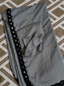Grey saree with blouse piece