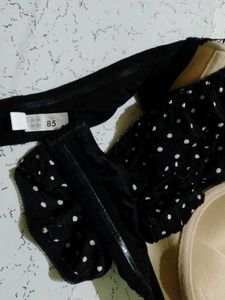 Bladded Bra With Underwear.