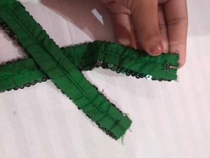 Sparkly Green Sequin Crop Top ( size xs)