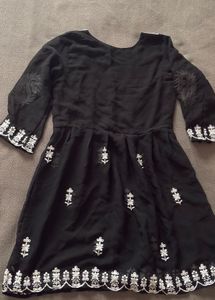 Black Embroidered Chiffon Kurta
