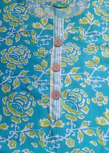 Threads Green &amp; Blue Kurti