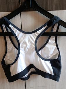 Sports Bra,Single Layered, Non Padded,  Regular Fit, 34 B,C, 36 A,B,C. Unused, Completely New.