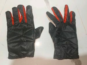 Stylish Black Gloves