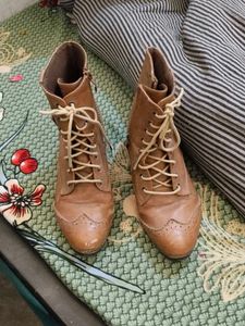 Boots For Women Brown Colour