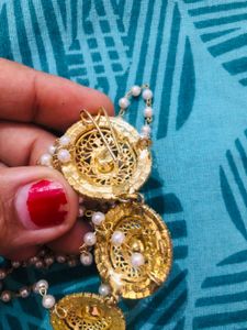 Matha Patti headpiece-Golden &amp;pearl