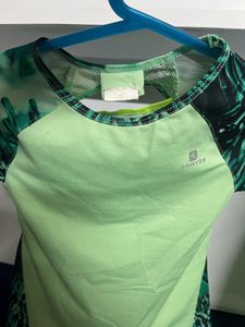 COMBO Decathlon tank top and Tshirt