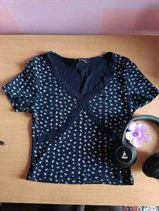 Floral Print V-Neck Top