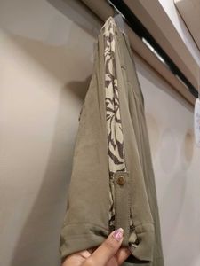 (Cover Story)Olive Shirt With Printed Sleeve Panel