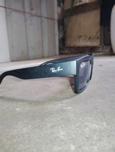 Ray-Ban Warren RB4396 Sunglasses
