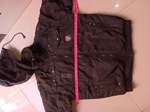 Men&#39;s Solid Black Regular Jacket