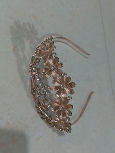 Pretty Rose Gold Crown