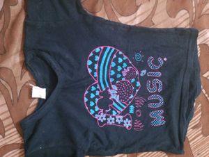 4 tshirts for girls