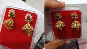 Pack Of 2 Earrings