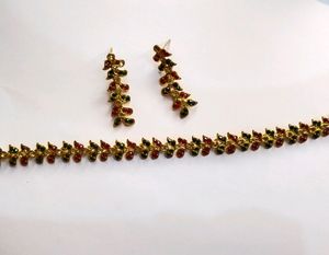 Fashionable Gold Plated Red Stone Necklace