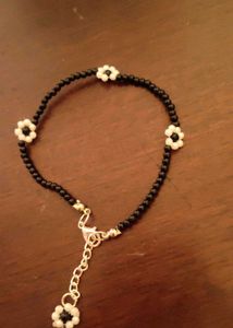 Daisy Beaded Bracelet