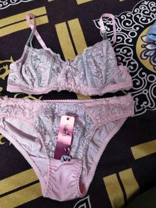 Lace Bra & Panty Set