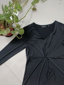 Anabelle Black Fitted Top
