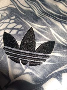 ADIDAS FLORAL EMBEDED LOGO JERSEY REALMADRID 25/26