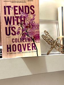It Ends With Us: Colleen Hoover