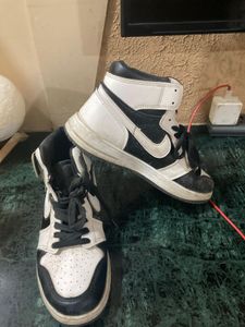 Nike High Top Sneakers - Black & White