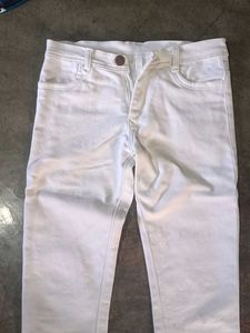 Trendy Casual white jeans| Like New |