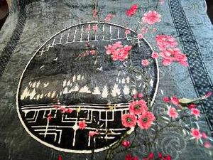 Floral Design Throw Blanket