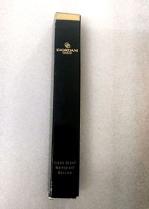 Giordani Gold iconic Waterproof Mascara.