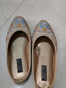 Embroidered Ethnic Jaipuri Jutti