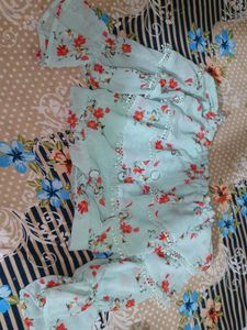 Floral Print Crop Top
