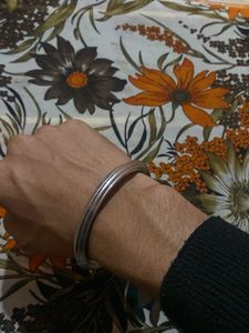 Silver Tone Metal Bangle