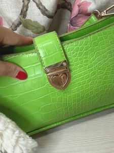 Y2k Inspired Bag 🎸 With Heart Buckle