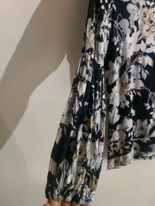 Floral printed Top