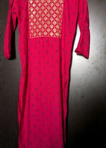 Pretty Zari Design Yoke Part kurti