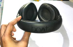 boAt Rockerz 550 Bluetooth Headphone, 50MM Drivers