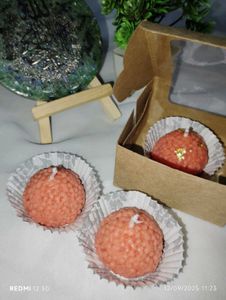 Motichur laddu candles