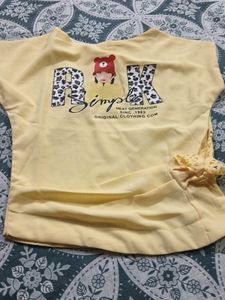 Girl&#39;s Denim Skirt &amp; Graphic Tee Set