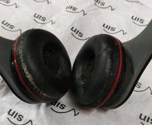 Headphones -charg Sys Black &amp; Red Good Conditio