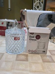 Deli Glass