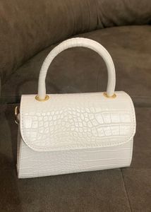 White handbag/shoulder bag (UNUSED)