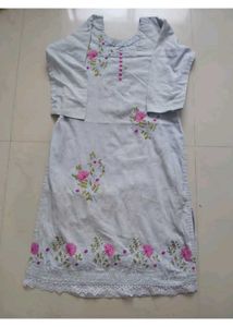 Floral Embroidered Kurti