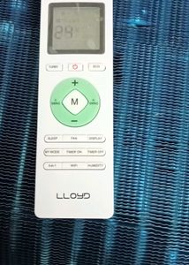 LLOYD AC REMOTE NEW AND ORIGINAL